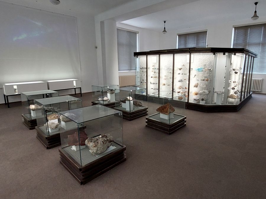 mineraly-expozice-klenoty zeme-muzeum-slovensko